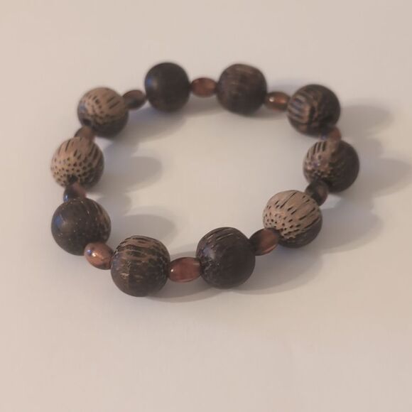 626 Brown Wood Grain Textured‎ Beaded Stretch Bracelet - Picture 4 of 4